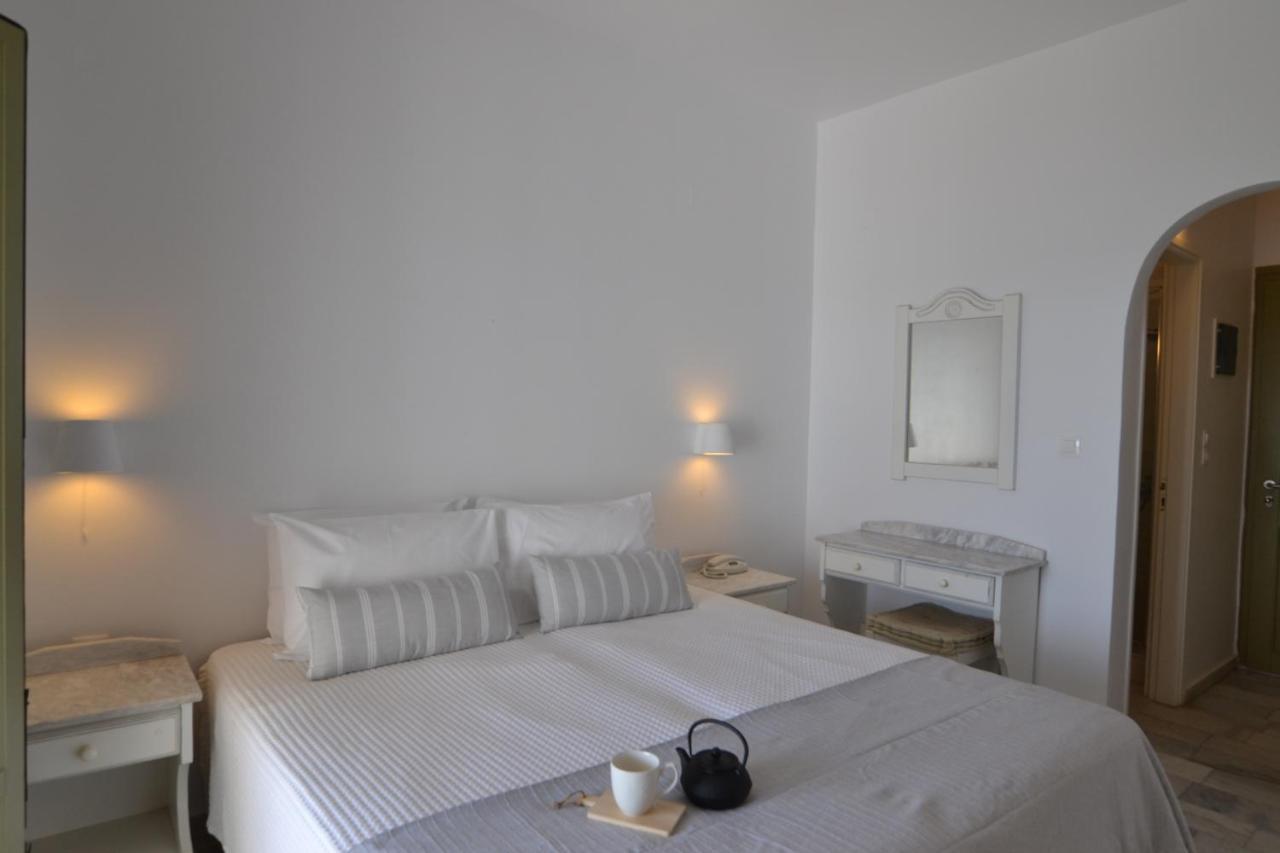 Artemis Hotel Antiparos Bagian luar foto