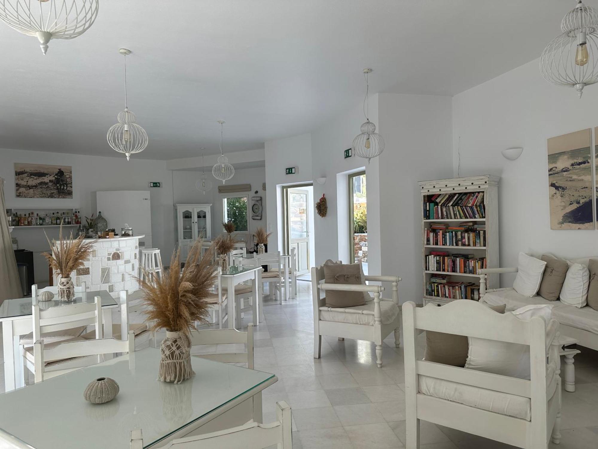 Artemis Hotel Antiparos Bagian luar foto